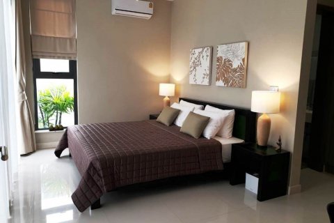 Casa de 3 dormitorios en Pattaya, Tailandia № 67572 - foto 6