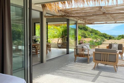 Chalet de 3 dormitorios en Surat Thani, Tailandia № 114215 - foto 3