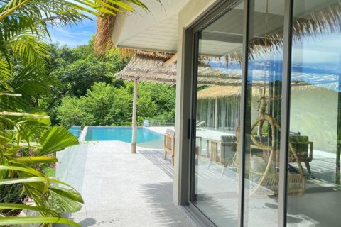 Chalet de 3 dormitorios en Surat Thani, Tailandia № 114215