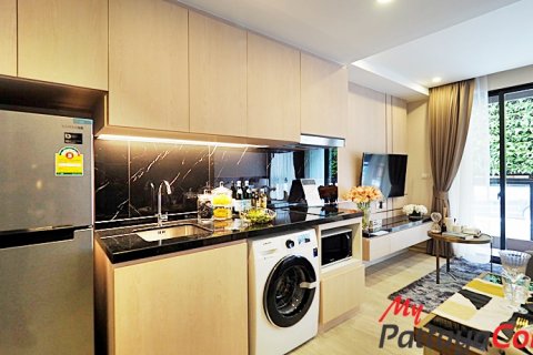 Condominio de 1 dormitorio en Bang Lamung, Tailandia № 32551 - foto 2