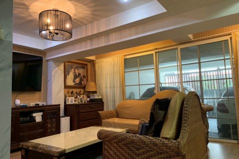 Townhouse in Bangkok, Thailand 4 bedrooms № 66516 - photo 7