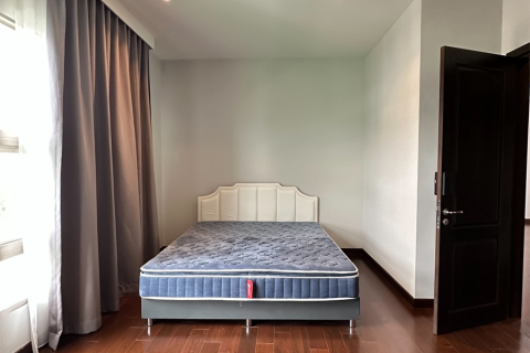 Haus in Bangkok, Thailand 4 Schlafzimmer № 189141 - Foto 5