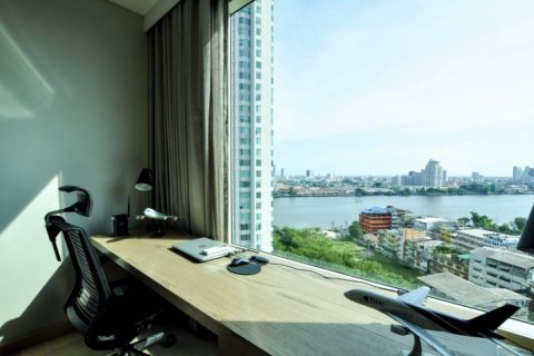 Condominio de 3 dormitorios en Khlong San, Bangkok, Tailandia № 149697 - foto 8
