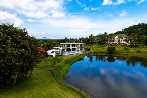 Chalet de 6 dormitorios en Cha-am, Tailandia № 149698 - foto 7