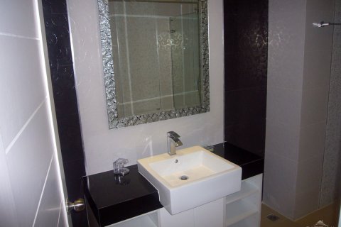 Condominio de 1 dormitorio en Pattaya, Tailandia № 204066 - foto 7
