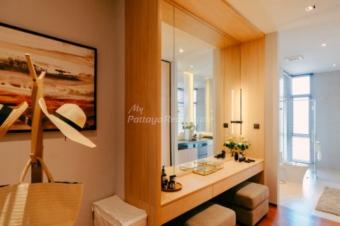 Casa de 4 dormitorios en Bang Lamung, Tailandia № 55081 - foto 8