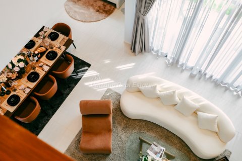 Casa de 4 dormitorios en Bang Lamung, Tailandia № 55081 - foto 11