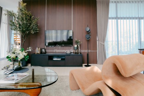 Casa de 4 dormitorios en Bang Lamung, Tailandia № 55081 - foto 2