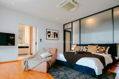 Casa de 4 dormitorios en Bang Lamung, Tailandia № 55081 - foto 6