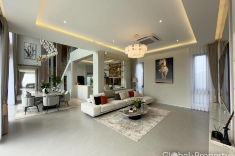 Haus in Pattaya, Thailand 5 Schlafzimmer № 233887 - Foto 19