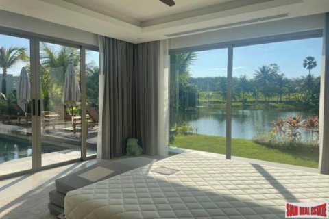 Chalet de 3 dormitorios en Layan Beach, Tailandia № 203138 - foto 4