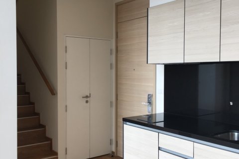 Condominio de 2 dormitorios en Bangkok, Tailandia № 144077 - foto 3