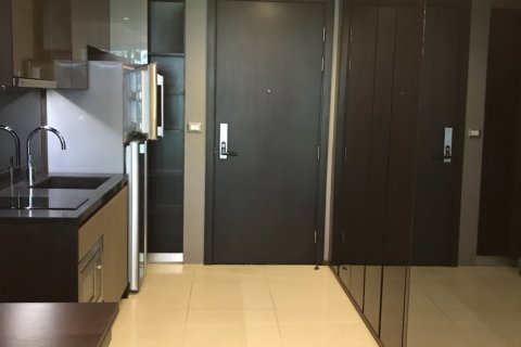 Condominio de 1 dormitorio en Bangkok, Tailandia № 144080 - foto 4