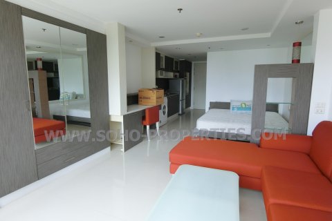 Studio dans le Condo à Bangkok, Thaïlande  № 144081