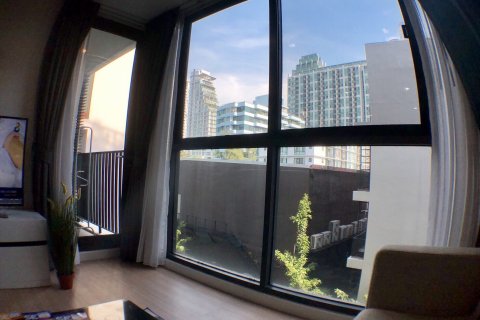 Condominio de 1 dormitorio en Bangkok, Tailandia № 144079 - foto 10