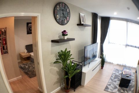 Condominio de 1 dormitorio en Bangkok, Tailandia № 144079 - foto 8