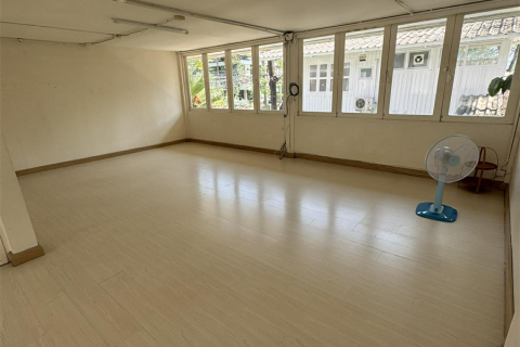 Casa de 2 dormitorios en Bangkok, Tailandia № 190382 - foto 5