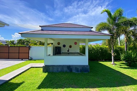 Chalet de 3 dormitorios en Hua Hin, Tailandia № 168660 - foto 7