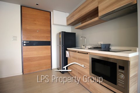 Condominio de 1 dormitorio en Hua Hin, Tailandia № 168661 - foto 14