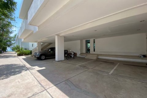 Condominio de 4 dormitorios en Hua Hin, Tailandia № 168659 - foto 20