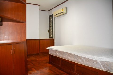 Condominio de 3 dormitorios en Bangkok, Tailandia № 66169 - foto 14