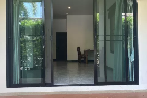 Casa de 3 dormitorios en Hua Hin, Tailandia № 141411