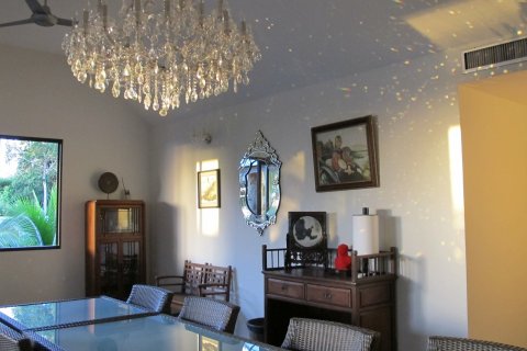 Chalet de 7 dormitorios en Ao Luek, Tailandia № 137578 - foto 3