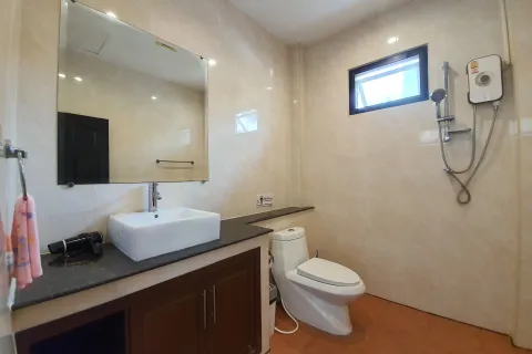 Chalet de 4 dormitorios en Hua Hin, Tailandia № 160580 - foto 18