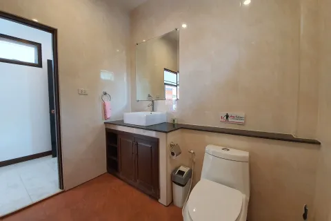 Chalet de 4 dormitorios en Hua Hin, Tailandia № 160580 - foto 16