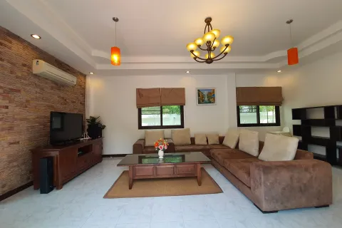 Chalet de 4 dormitorios en Hua Hin, Tailandia № 160580 - foto 5