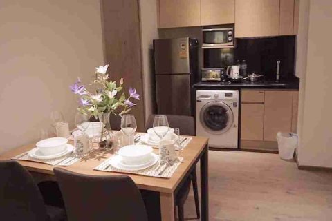 Condo in Bangkok, Thailand, 2 bedrooms  № 183662