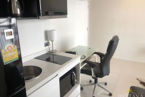 Condominio de 1 dormitorio en Pattaya, Tailandia № 204503 - foto 4