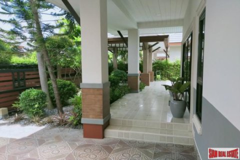 Chalet de 2 dormitorios en Pattaya, Tailandia № 194105 - foto 4
