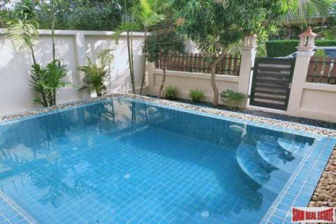 Casa de 2 dormitorios en Jomtien Beach, Pattaya, Tailandia № 194106 - foto 3