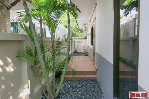 Casa de 2 dormitorios en Jomtien Beach, Pattaya, Tailandia № 194106 - foto 5