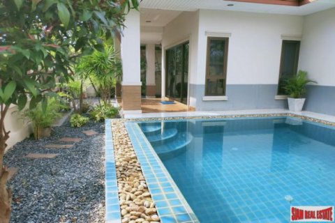 Casa de 2 dormitorios en Jomtien Beach, Pattaya, Tailandia № 194106 - foto 4