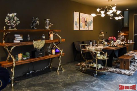 Chalet de 4 dormitorios en Lat Phrao, Bangkok, Tailandia № 194109 - foto 4