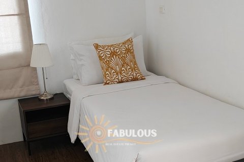 Chalet de 3 dormitorios en Rawai, Tailandia № 179327 - foto 9