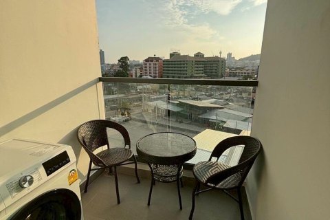 Condo in Pattaya, Thailand, 2 bedrooms  № 157840