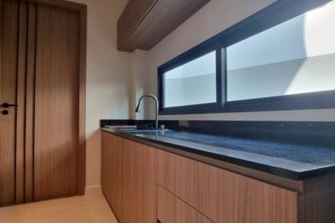 Chalet de 7 dormitorios en Sattahip, Tailandia № 157834 - foto 9