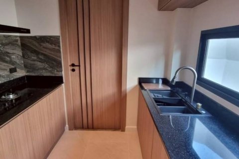 Chalet de 7 dormitorios en Sattahip, Tailandia № 157834 - foto 8