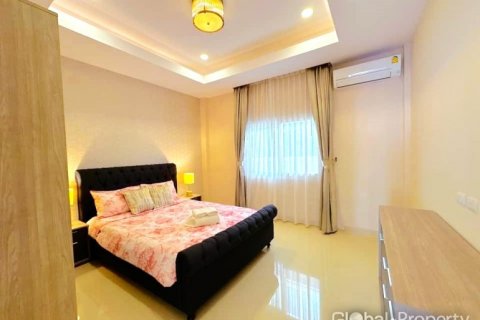 Haus in Pattaya, Thailand 4 Schlafzimmer № 113591 - Foto 13