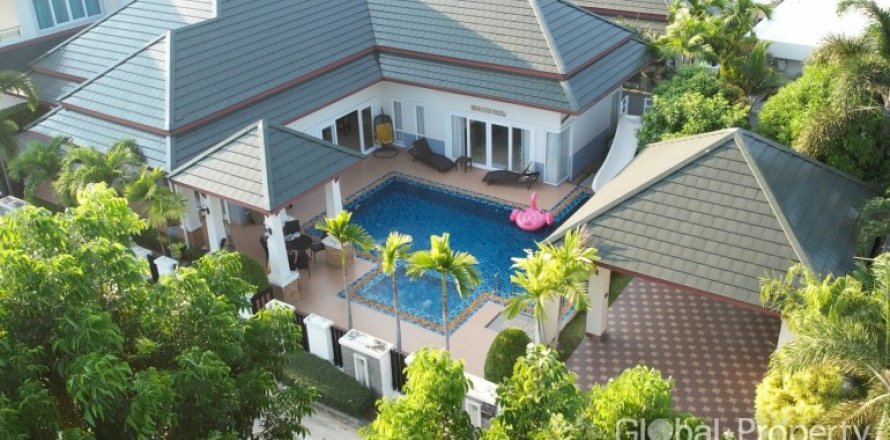 Haus in Pattaya, Thailand 4 Schlafzimmer № 113591