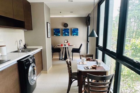 Condominio de 2 dormitorios en Watthana, Bangkok, Tailandia № 57980 - foto 7