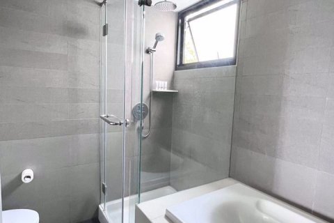 Condominio de 2 dormitorios en Watthana, Bangkok, Tailandia № 57980 - foto 8