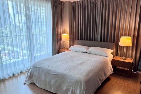 Condominio de 2 dormitorios en Watthana, Bangkok, Tailandia № 57980 - foto 11