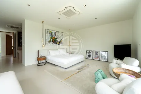 Chalet de 5 dormitorios en Bang Tao, Tailandia № 190631 - foto 12