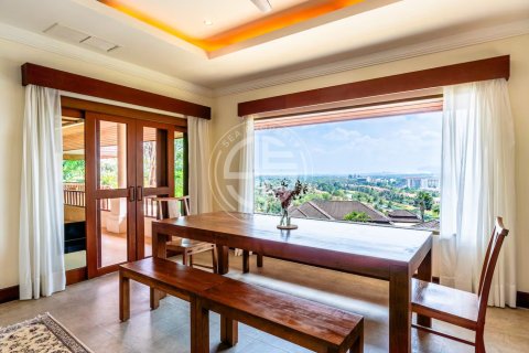 Chalet de 5 dormitorios en Layan Beach, Tailandia № 190632 - foto 6