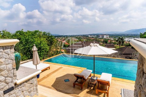 Chalet de 5 dormitorios en Layan Beach, Tailandia № 190632 - foto 2