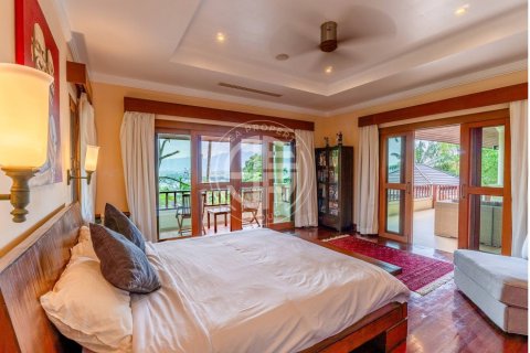 Chalet de 5 dormitorios en Layan Beach, Tailandia № 190632 - foto 11